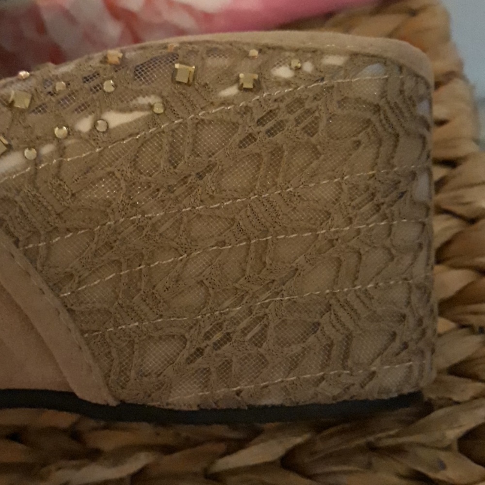 BOLARO SANDALS - Picture 3 of 7